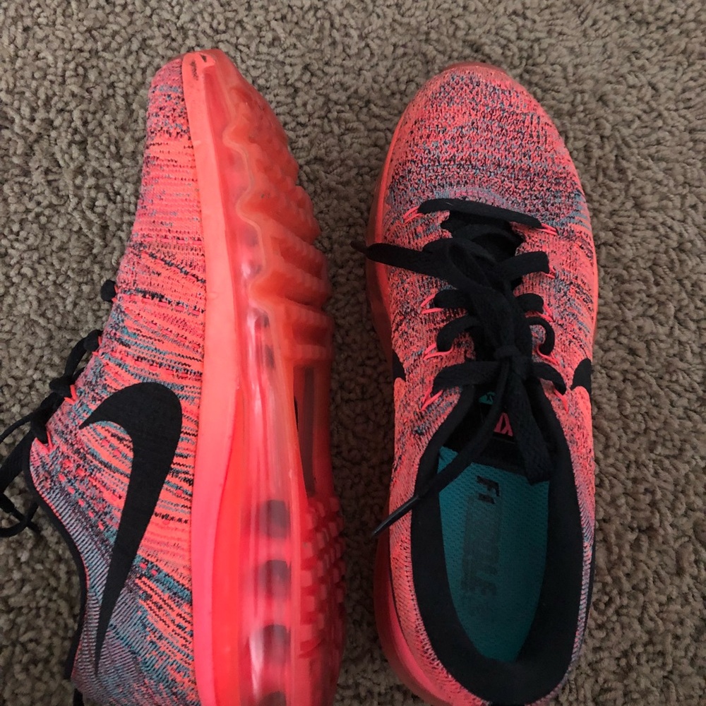 NIKE flynit max - Picture 4 of 7